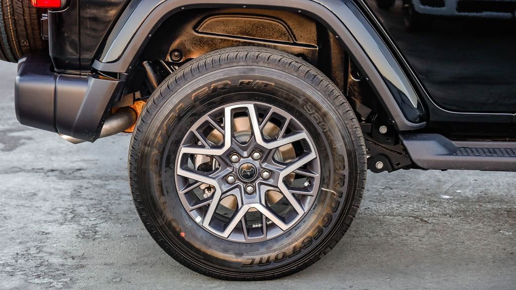 New 2025 Jeep Wrangler Sahara image 12