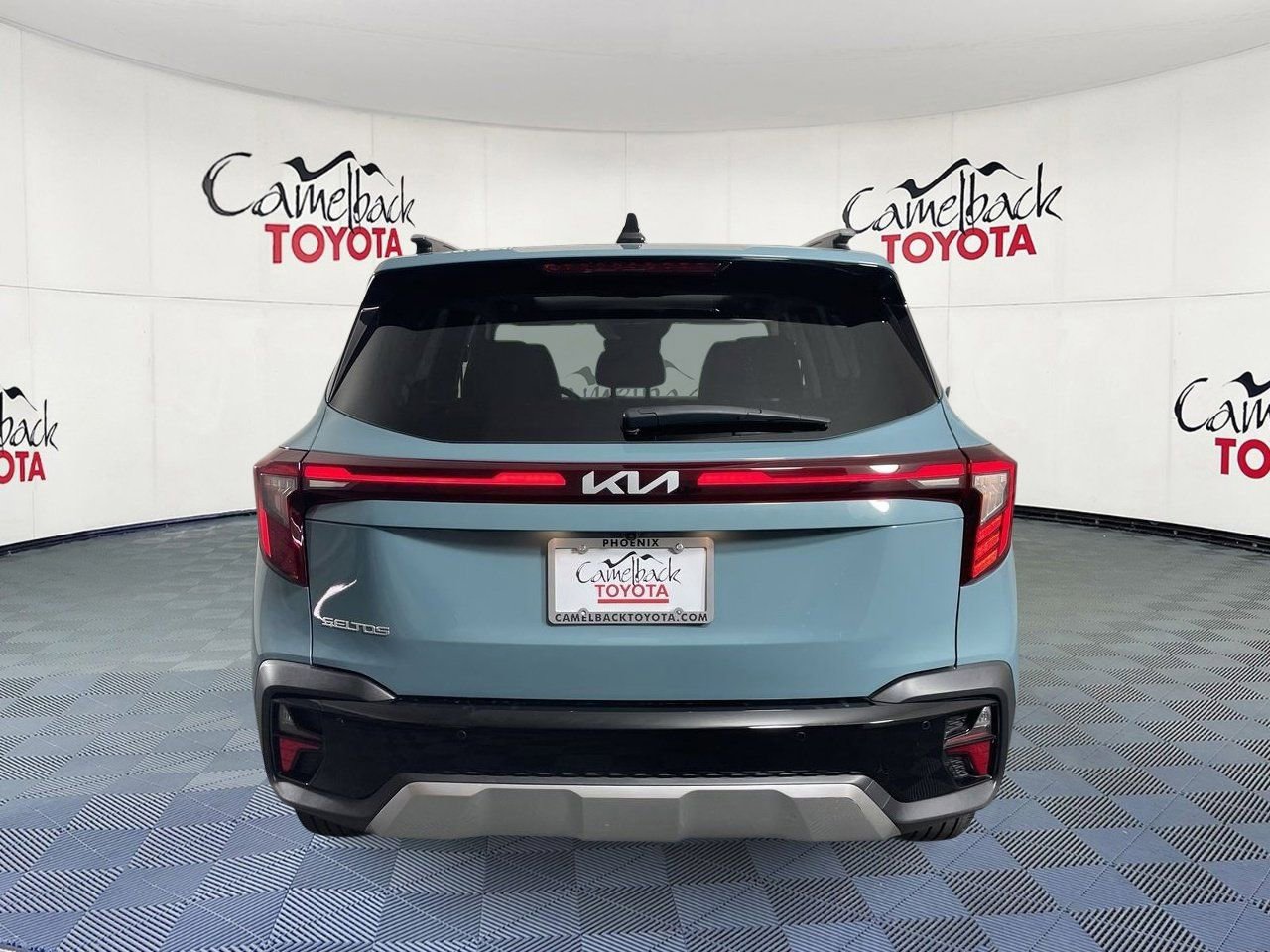 Used 2025 Kia Seltos EX w/ EX Sunroof Package image 6