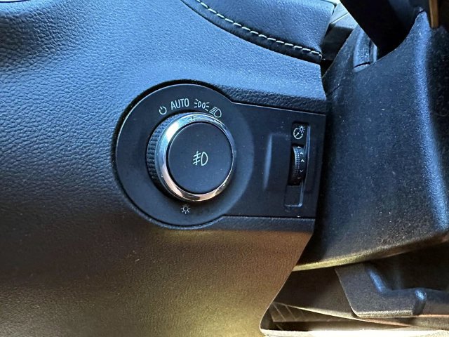 Used 2013 Chevrolet Camaro LT RWD image 25