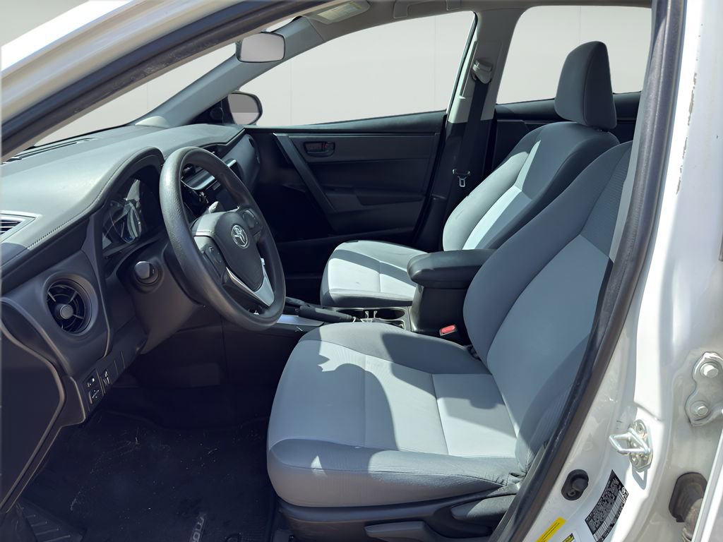 Used 2019 Toyota Corolla L image 7