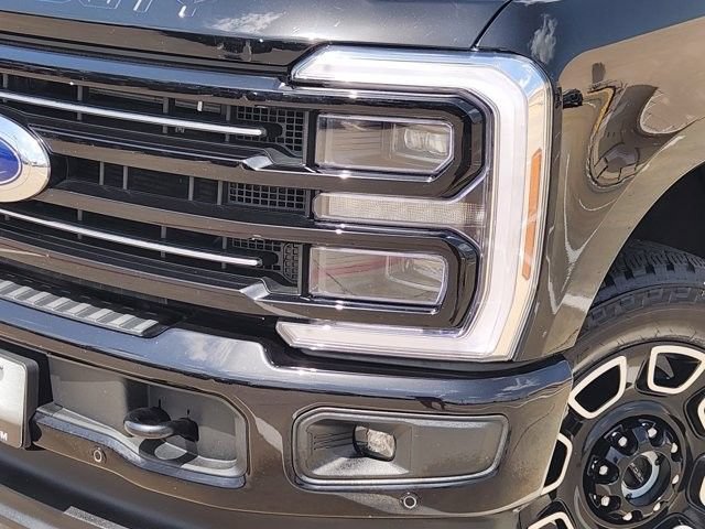 Used 2026 Ford F250 Platinum AWD/4WD image 9