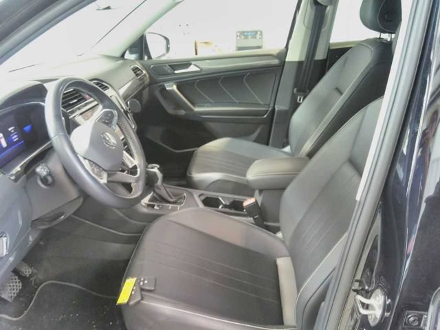 Used 2023 Volkswagen Tiguan SE FWD video 2