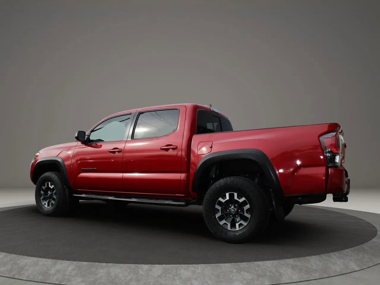 Used 2022 Toyota Tacoma TRD Off-Road image 6