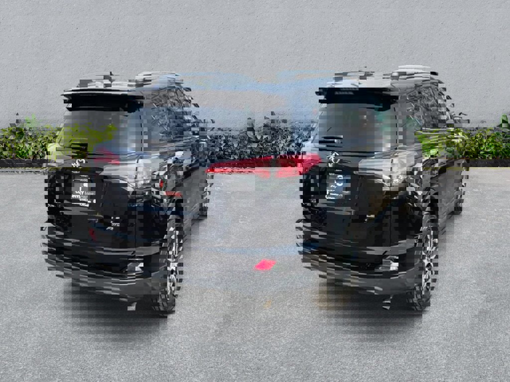 Used 2017 Toyota RAV4 LE w/ All Weather Liner Package image 6