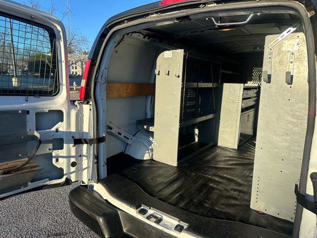 Used 2013 Chevrolet Express 2500 image 26