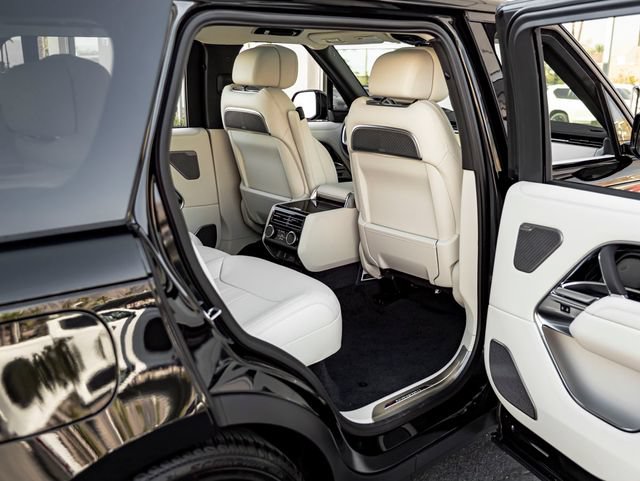 New 2026 Land Rover Range Rover Long Wheelbase Autobiography AWD/4WD image 32