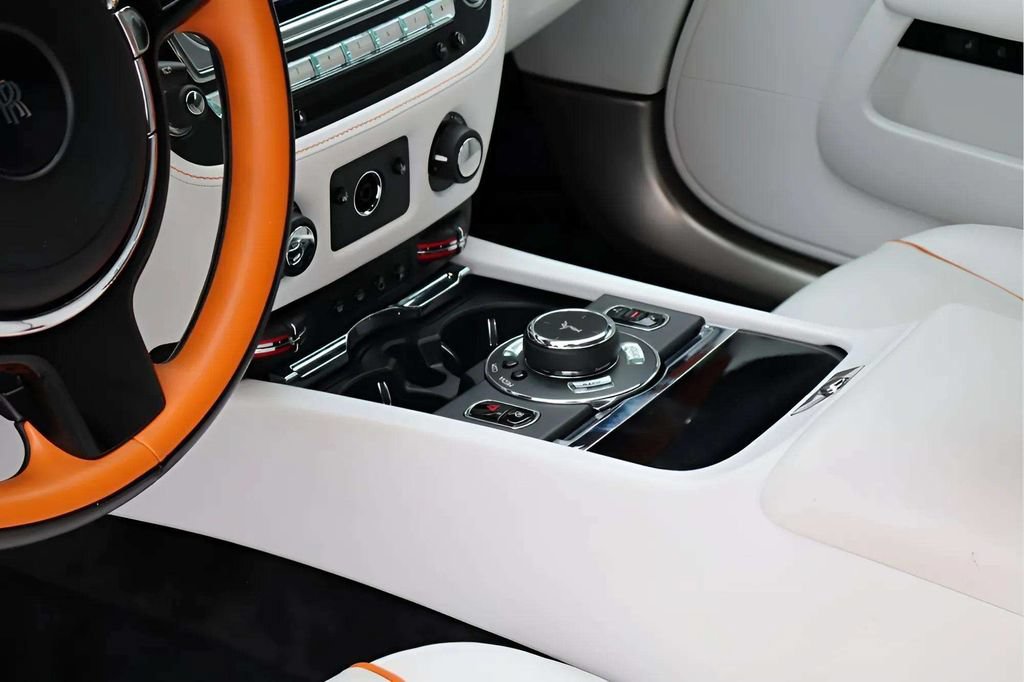 Used 2021 Rolls-Royce Wraith RWD image 5