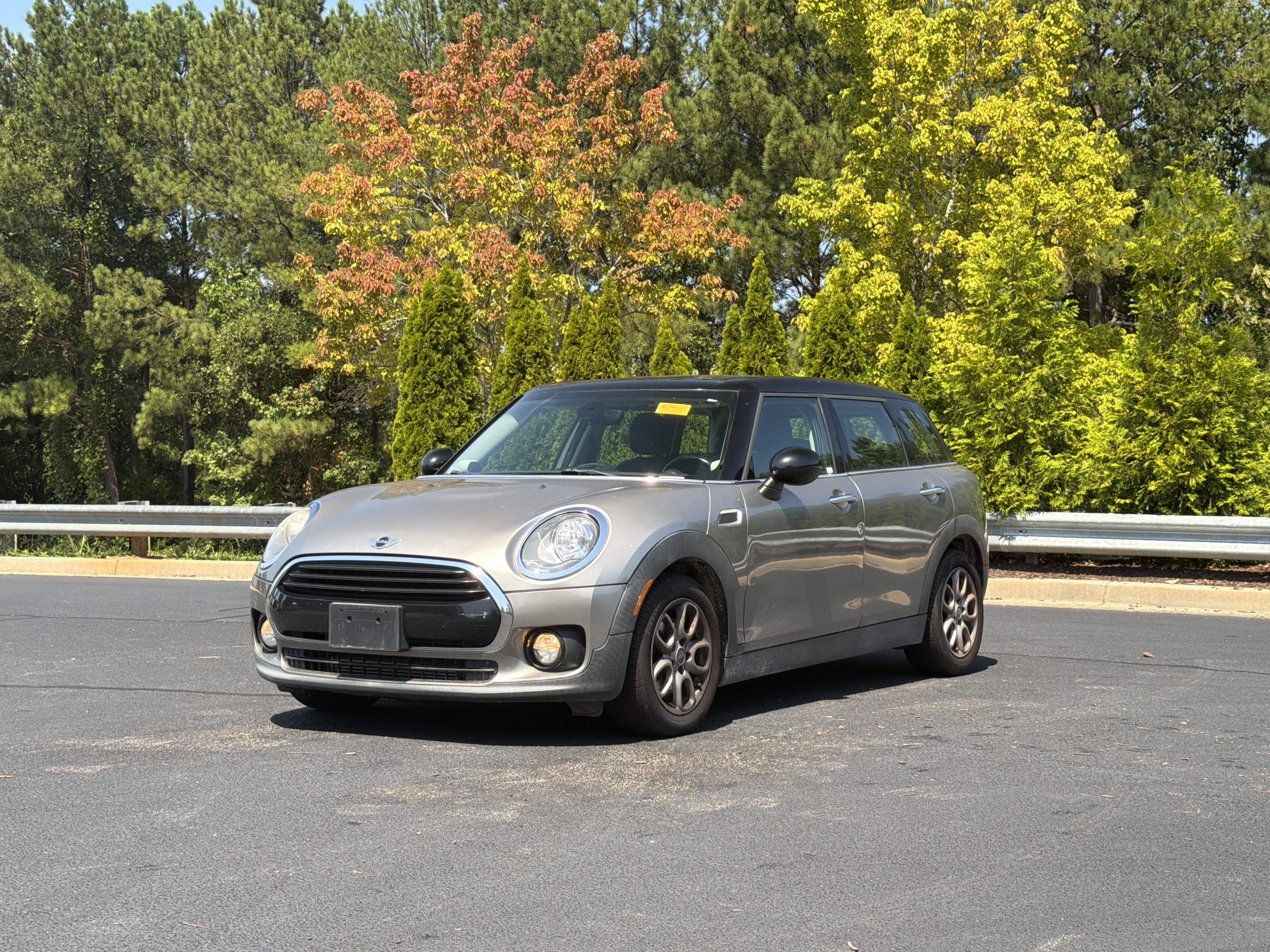 Used 2016 MINI Cooper Clubman FWD image 11