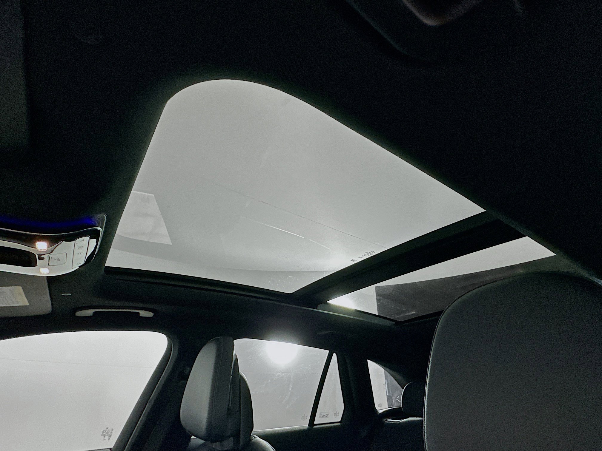 Used 2024 Mercedes-Benz GLC 300 image 25