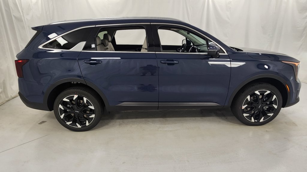 New 2026 Kia Sorento EX AWD/4WD image 2