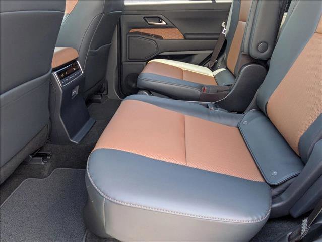 Certified 2025 Lexus GX 550 w/ Accessory Package (Z1) AWD/4WD image 18