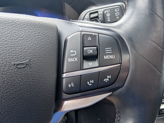 Used 2020 Ford Explorer Platinum w/ Premium Technology Package AWD/4WD image 15