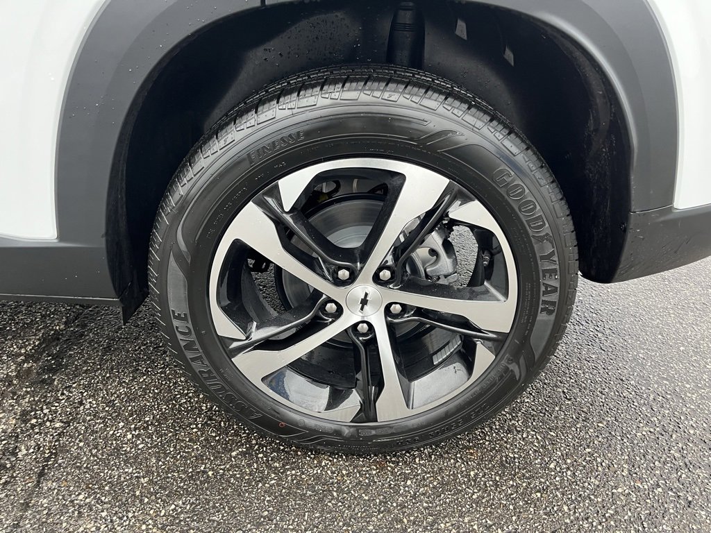 New 2026 Chevrolet Trax RS w/ Sunroof Package image 30