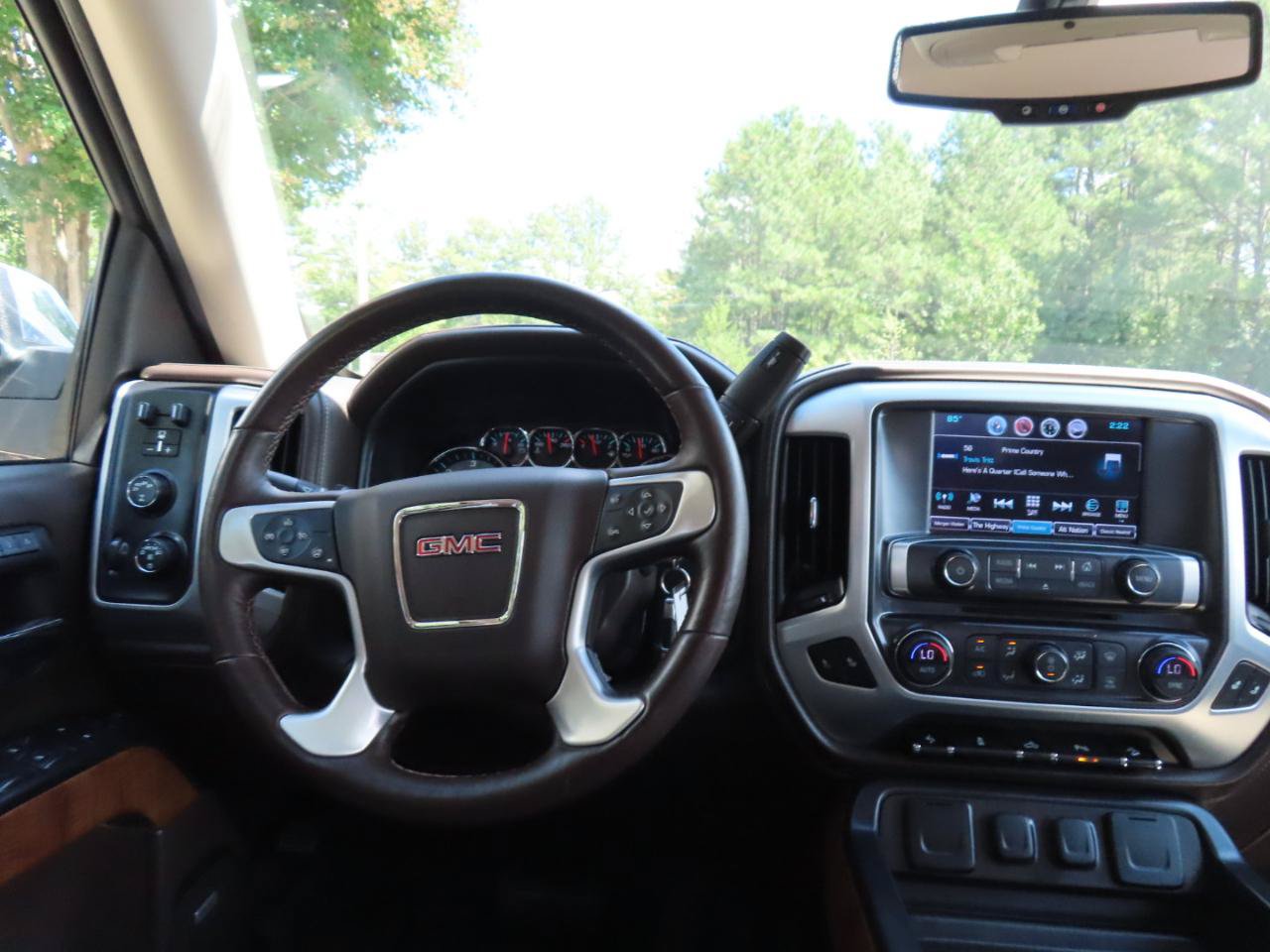 Used 2017 GMC Sierra 1500 SLT w/ SLT Premium Package AWD/4WD image 27