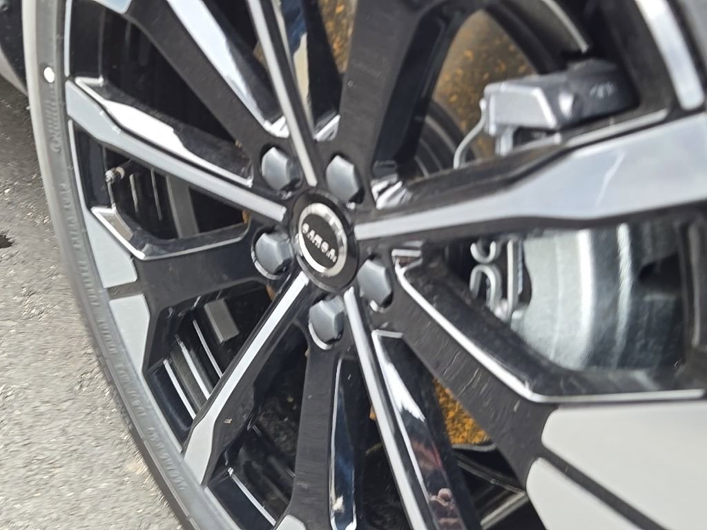 New 2026 Volvo XC60 B5 Plus w/ Climate Package image 4