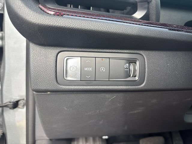 Used 2024 Chevrolet Traverse RS w/ LPO, Floor Liner Package FWD image 18