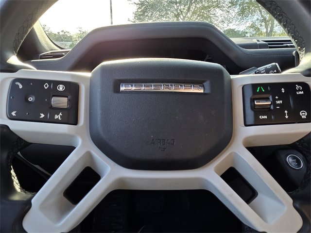 Used 2025 Land Rover Defender 110 S image 32