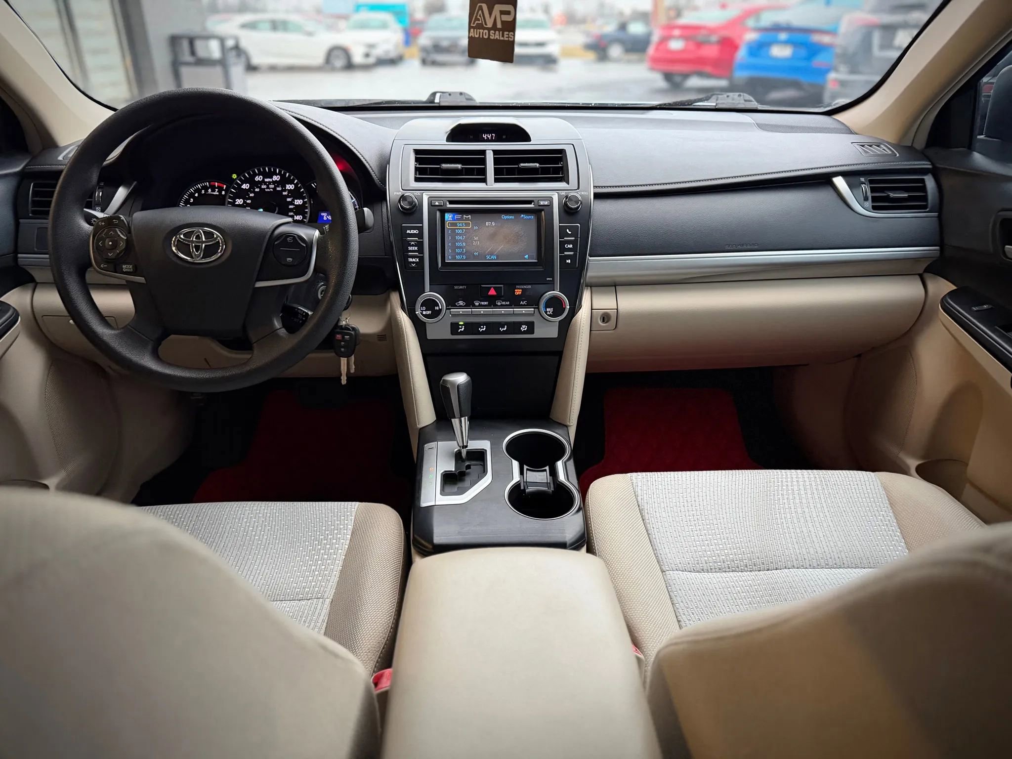 Used 2012 Toyota Camry LE image 9