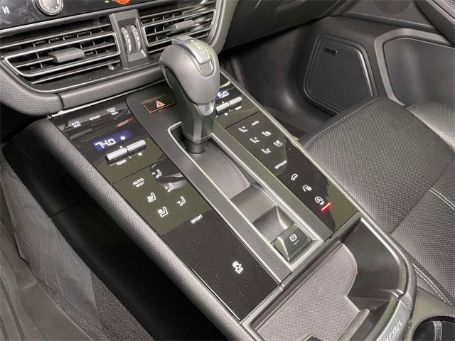 Used 2025 Porsche Macan image 35