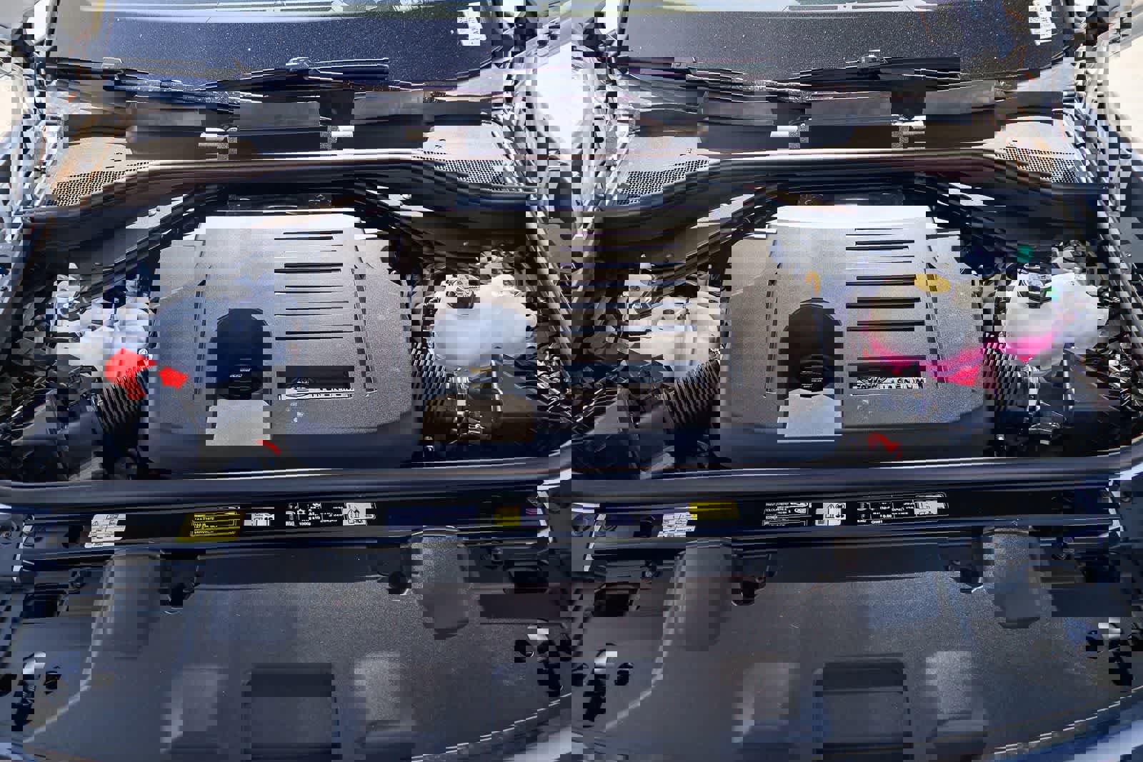 New 2026 Land Rover Range Rover Long Wheelbase SE image 30