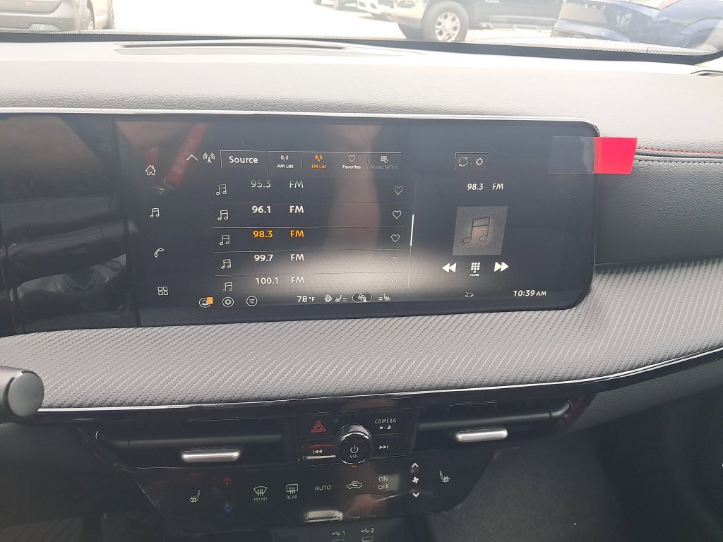 New 2026 Nissan Kicks SR w/ SR Premium Package FWD image 36