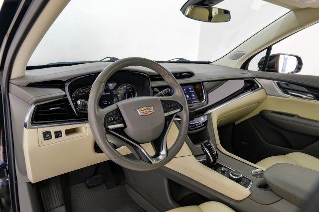 Used 2023 Cadillac XT6 Premium Luxury AWD/4WD image 13
