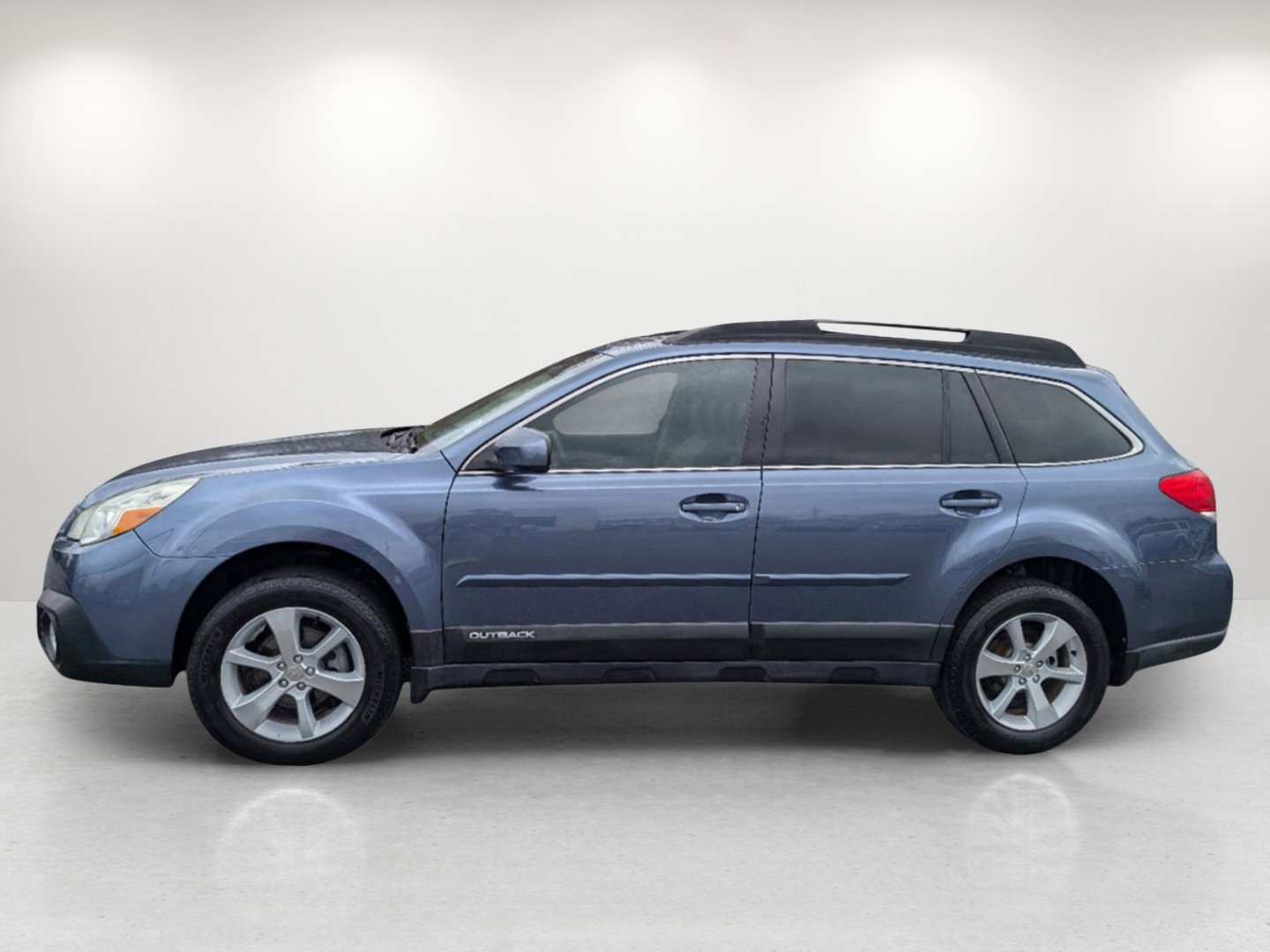 Used 2014 Subaru Outback 2.5i Limited w/ Moonroof Package image 8