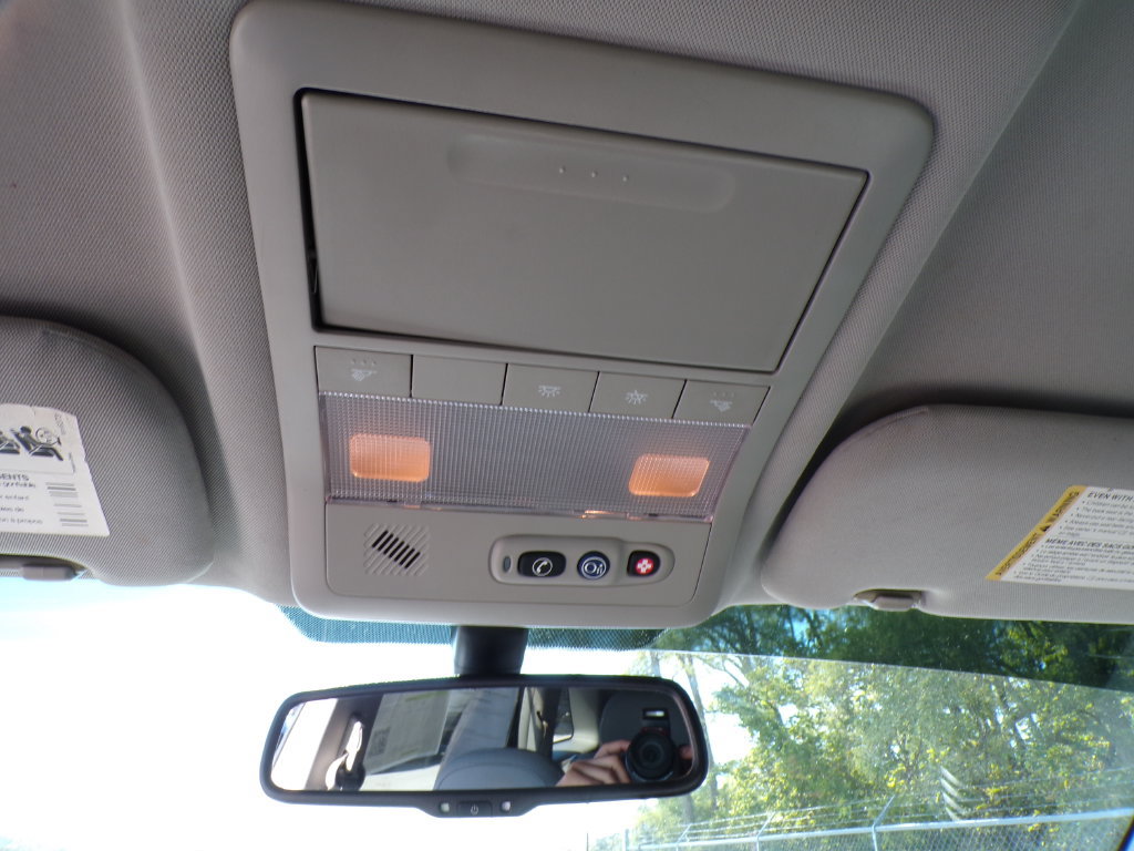 Used 2008 Saturn Vue XE FWD image 28