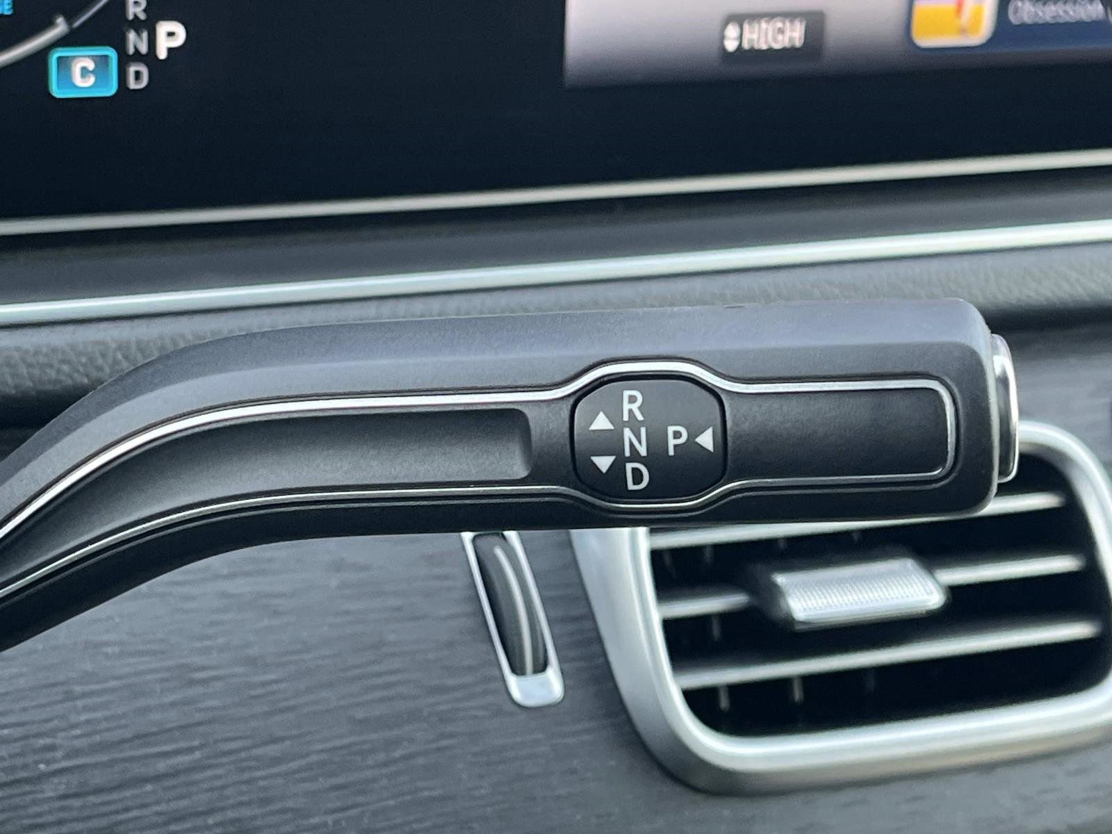 Used 2025 Mercedes-Benz GLE 350 4MATIC image 34