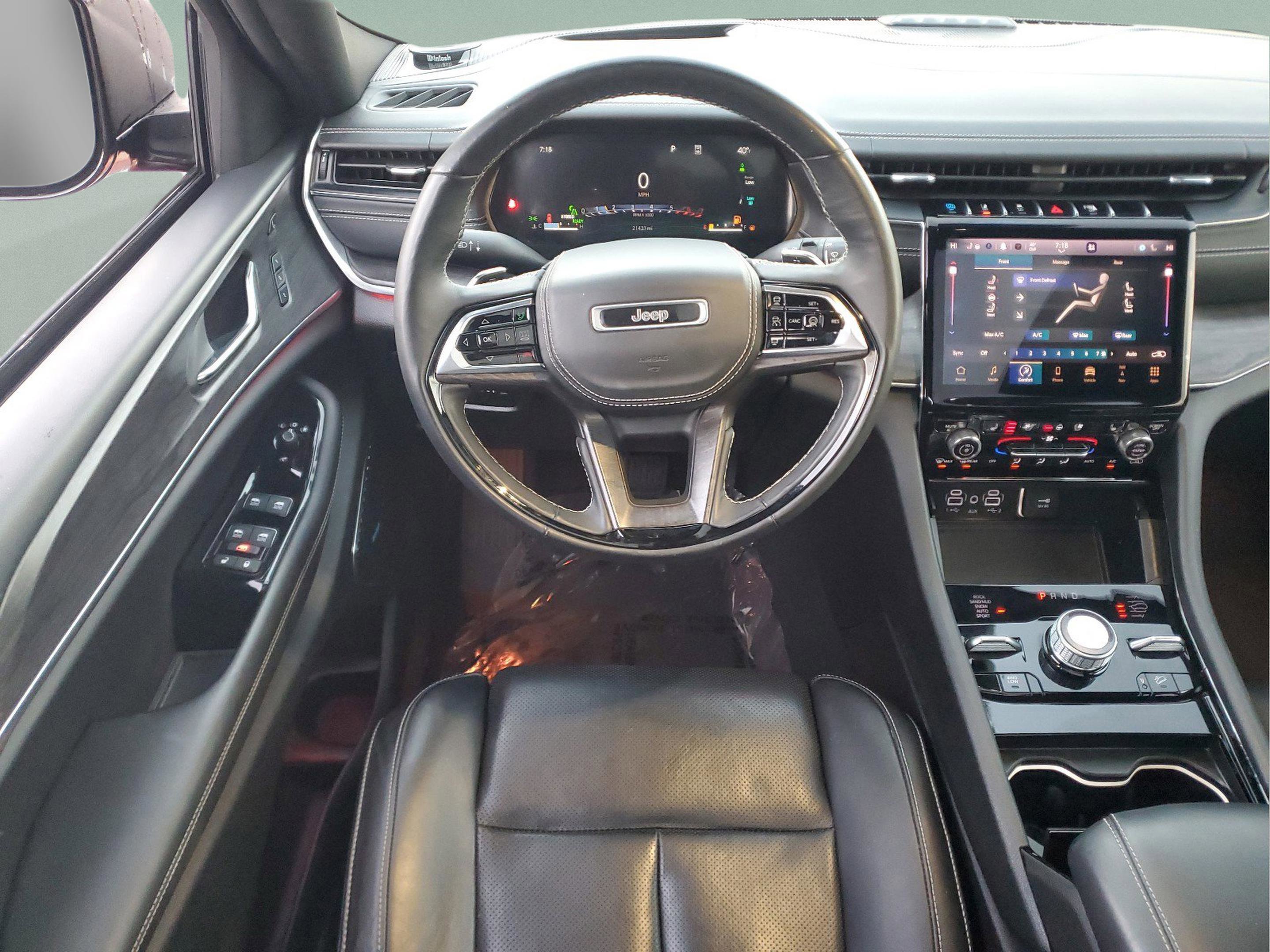 Used 2024 Jeep Grand Cherokee Overland w/ Advanced Protech Group III image 10