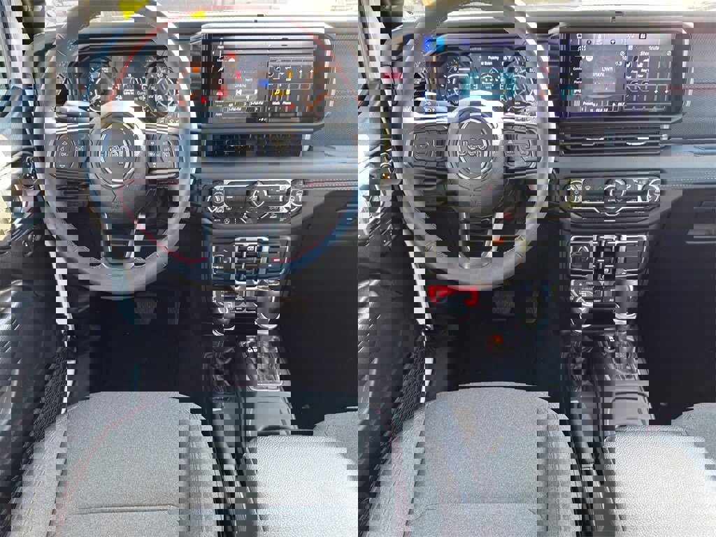 Used 2024 Jeep Wrangler Unlimited Rubicon image 34