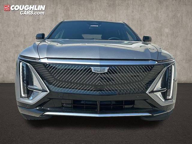 New 2025 Cadillac Lyriq Luxury image 2