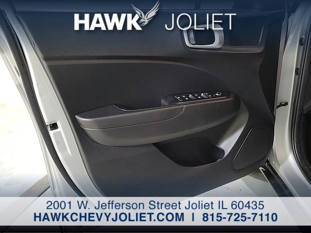 Used 2022 Hyundai Venue SEL w/ Cargo Package image 21