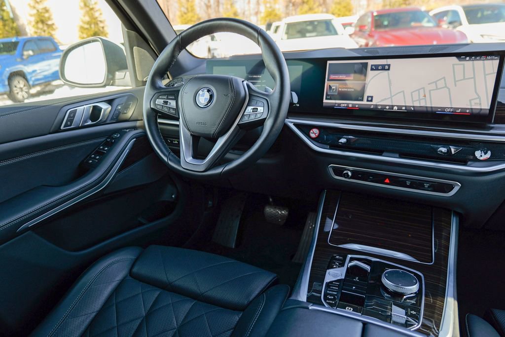 Used 2024 BMW X5 xDrive50e image 38