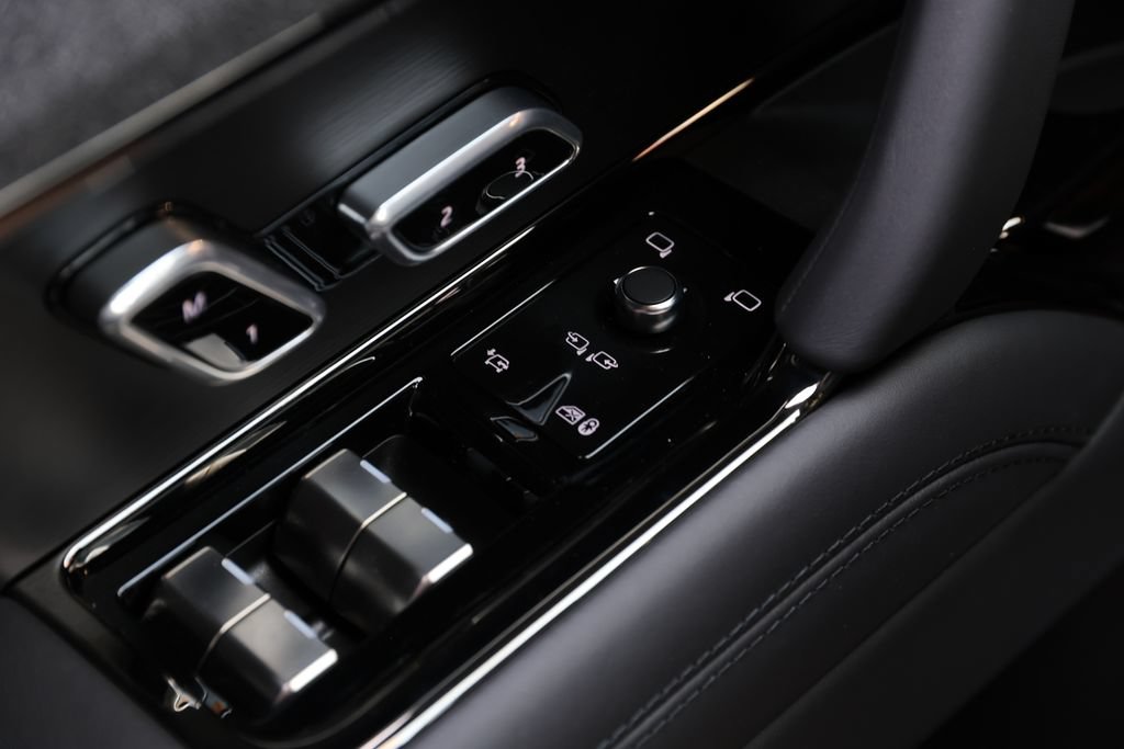 New 2026 Land Rover Range Rover Sport Dynamic SE AWD/4WD image 19