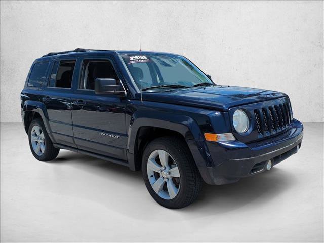 Used 2014 Jeep Patriot Latitude FWD image 3