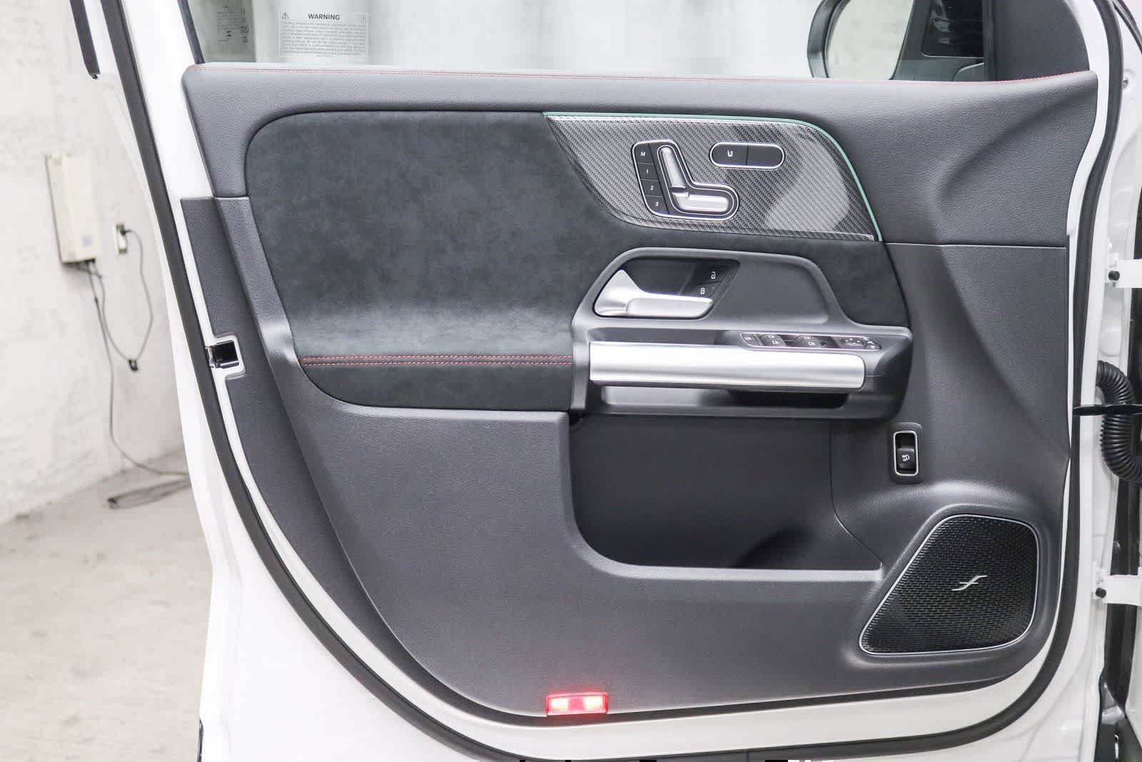 New 2025 Mercedes-Benz GLA 35 AMG 4MATIC image 17