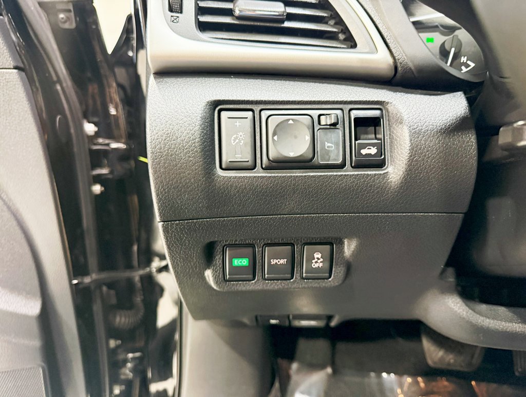 Used 2017 Nissan Sentra SV image 12