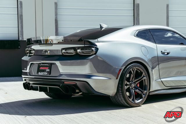 Used 2020 Chevrolet Camaro SS RWD image 62