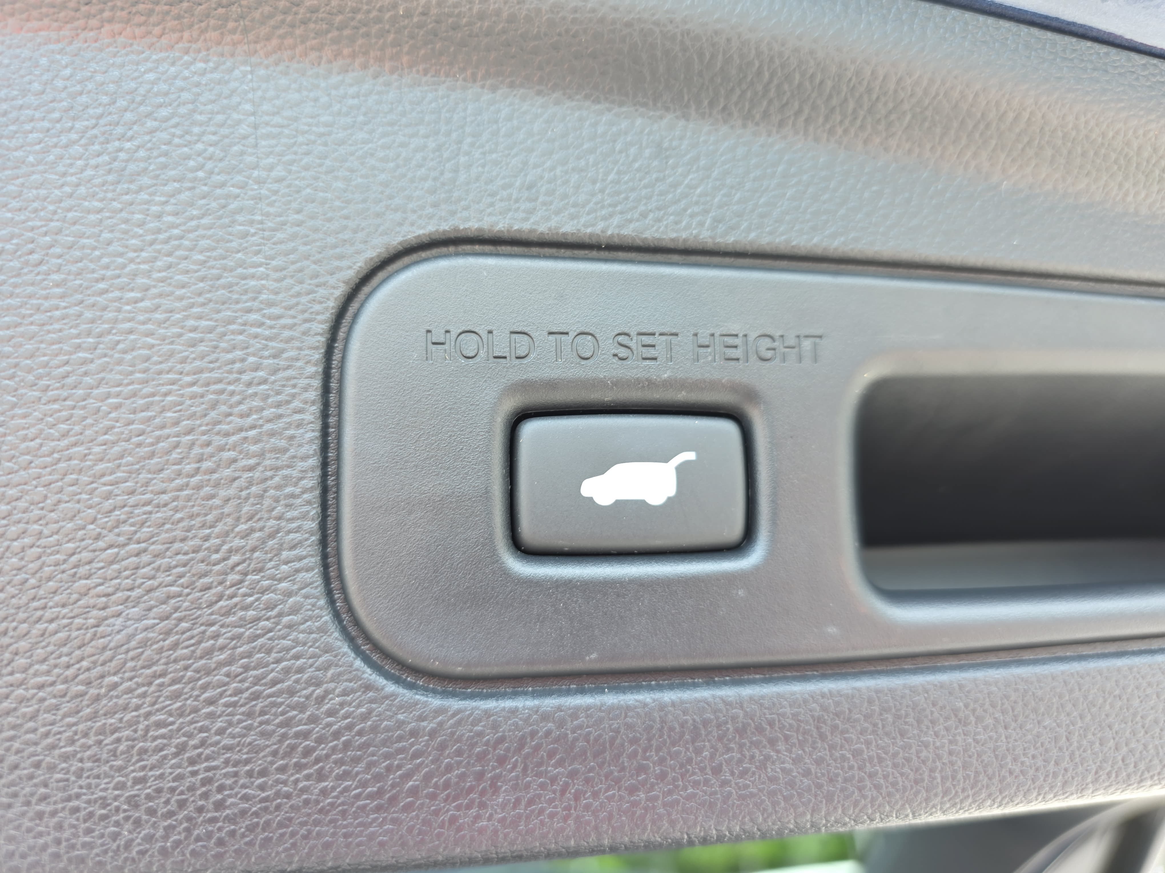 Certified 2025 Acura MDX SH-AWD w/ Technology Package image 14