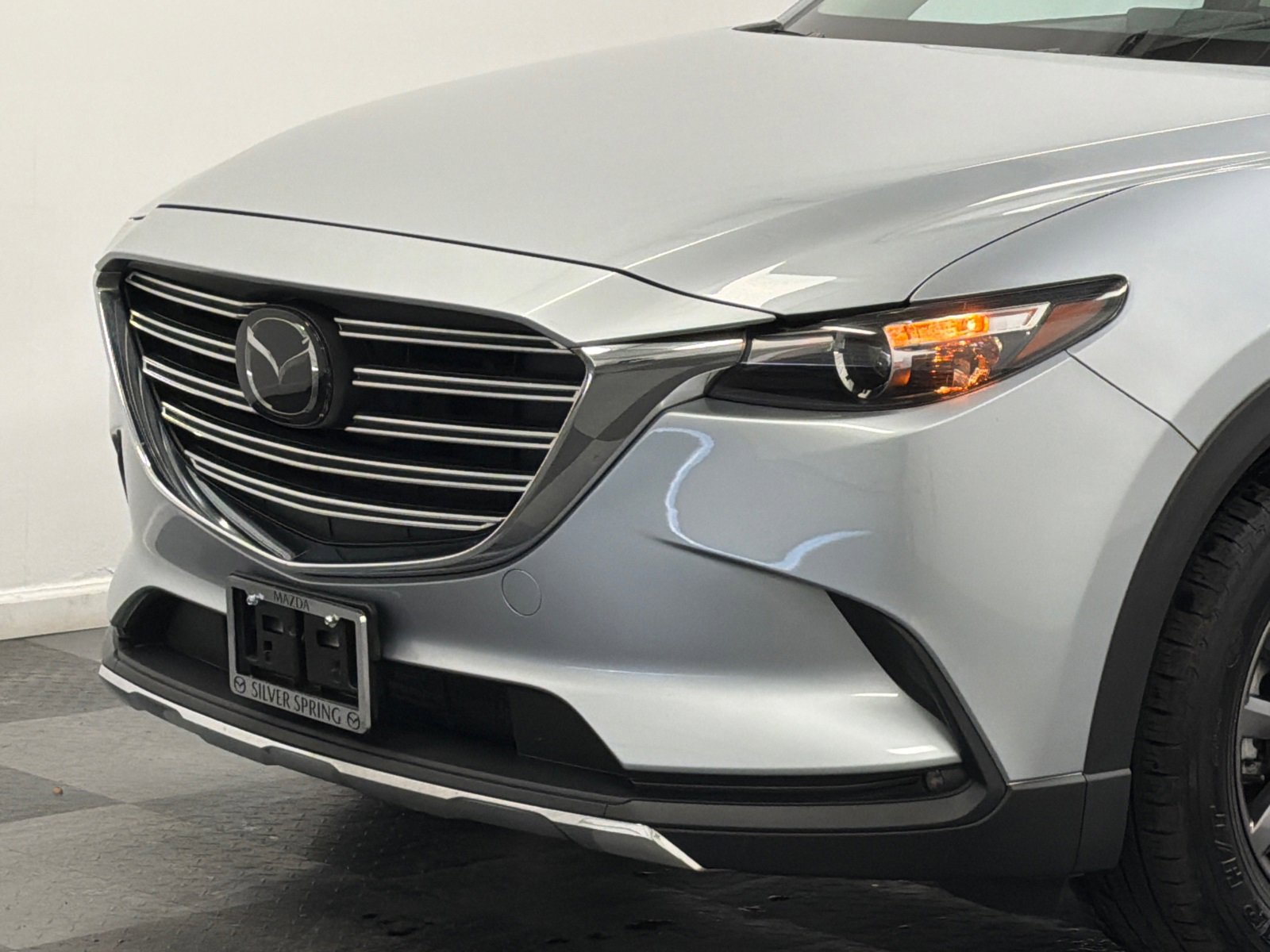 Used 2023 MAZDA CX-9 Touring image 2