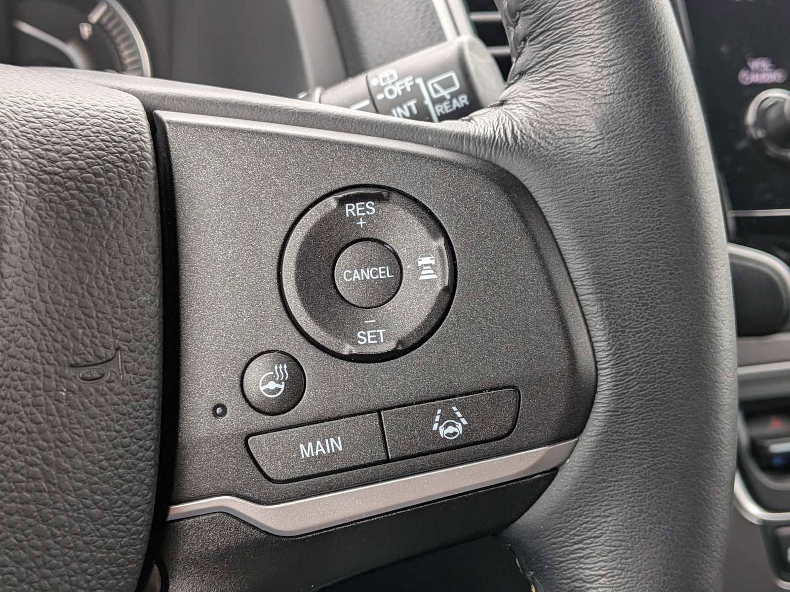 Certified 2024 Honda Passport EX-L image 25