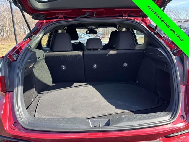 Used 2019 Toyota C-HR XLE image 33