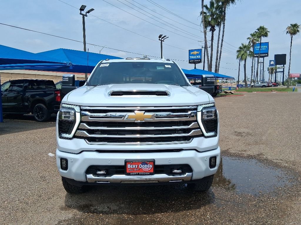 New 2026 Chevrolet Silverado 2500 High Country w/ High Country Premium Package AWD/4WD image 2
