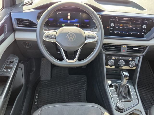 Used 2023 Volkswagen Taos SE image 11
