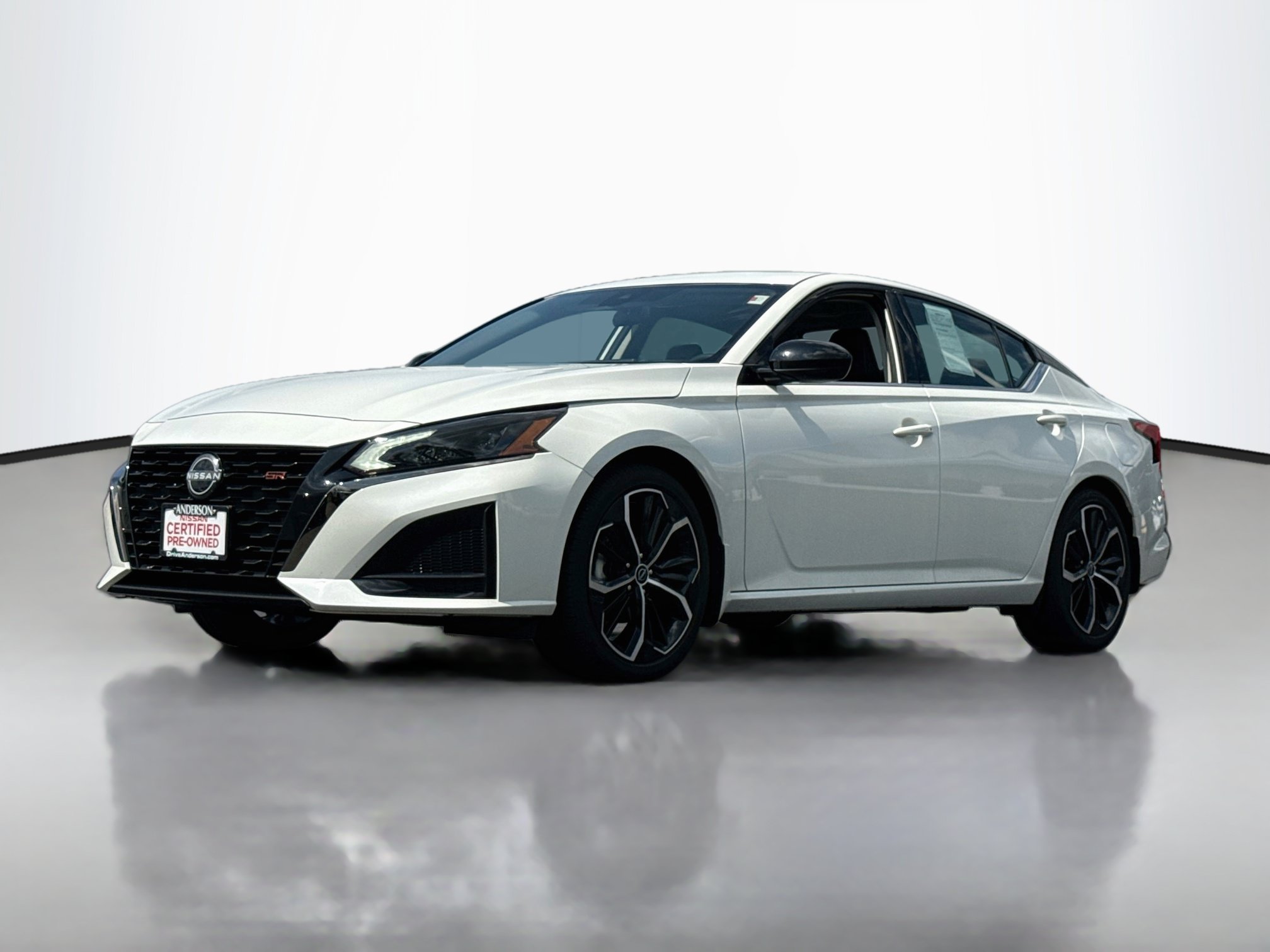 Certified 2024 Nissan Altima 2.5 SR w/ SR Premium Package FWD image 3