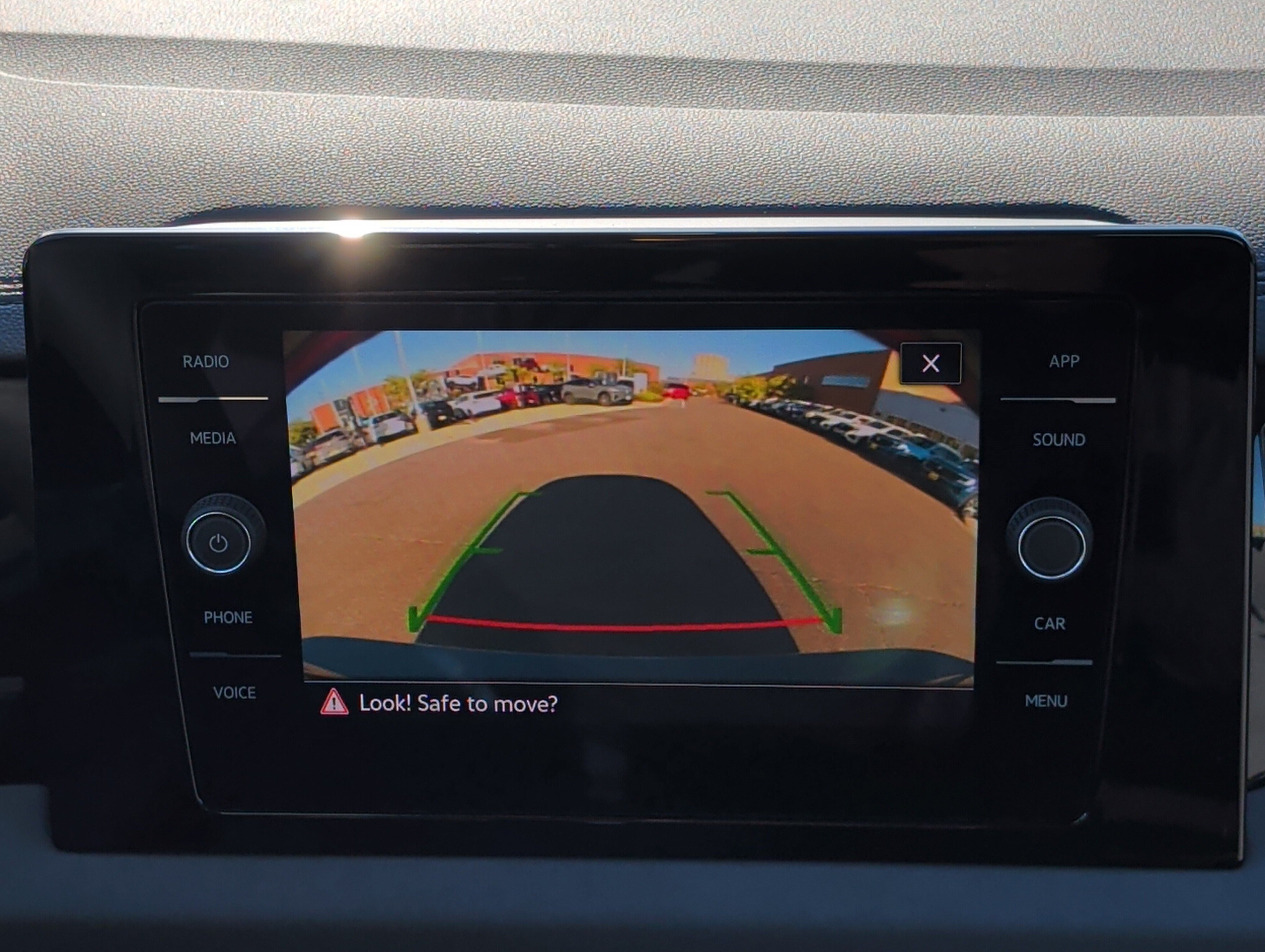 New 2027 Volkswagen Jetta SE FWD image 10