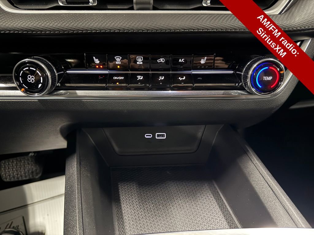 Used 2025 Chevrolet Equinox LT w/ Safety and Technology Package image 30