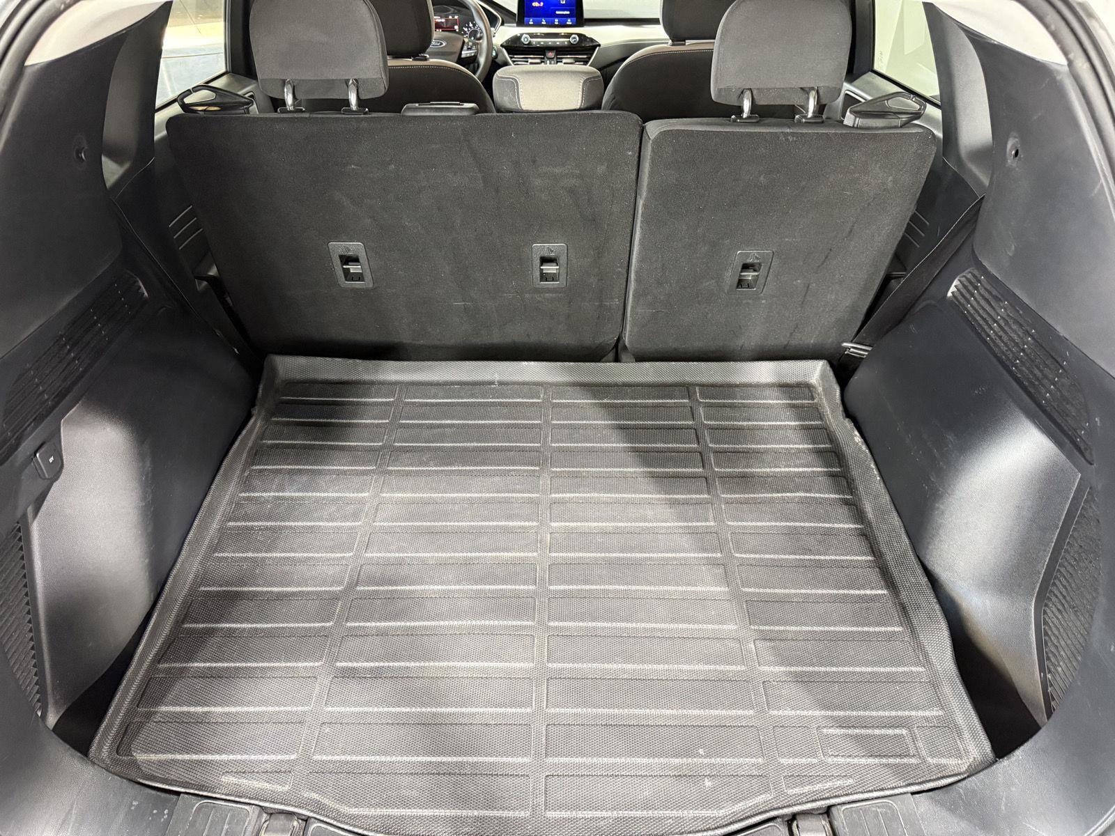 Used 2022 Ford Escape SE AWD/4WD image 30
