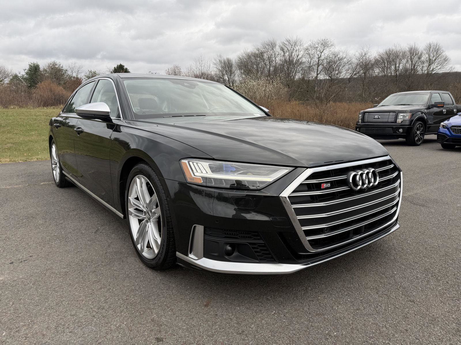 Used 2020 Audi S8 L w/ S8 Executive Package image 10